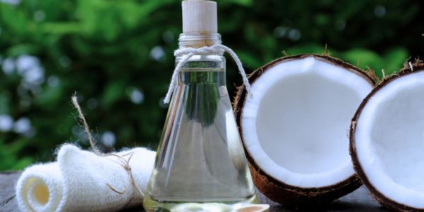 Healthy Benefits of Coconut Oil for Your Hair